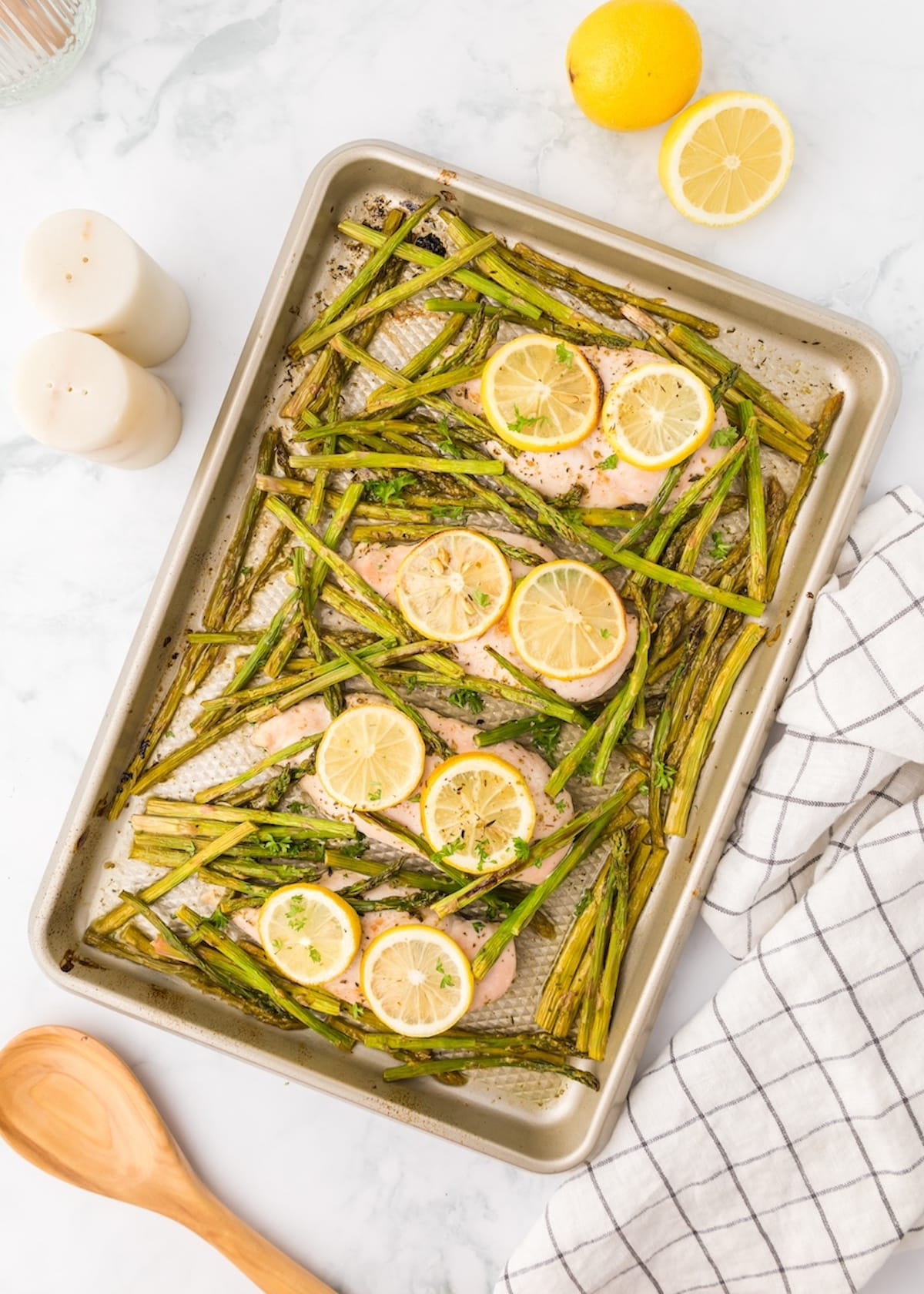 Flexible Lemon Chicken Sheet Pan: Adaptable for Any Meal